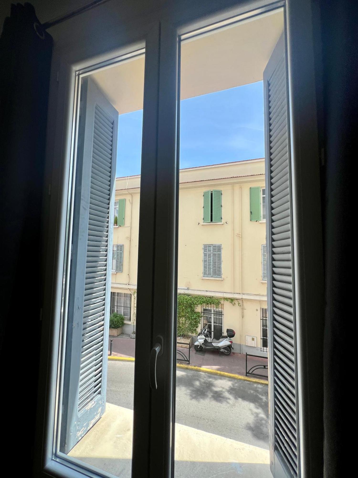Studio Coeur De Ville - Proximite Plages Et Palais Des Festivals Cannes Bagian luar foto